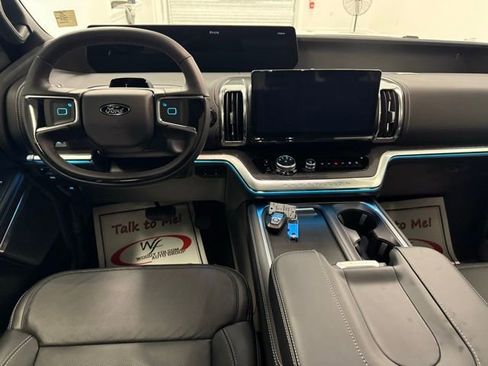 New 2025 Ford Expedition Platinum w/ Stealth Appearance Package image 20