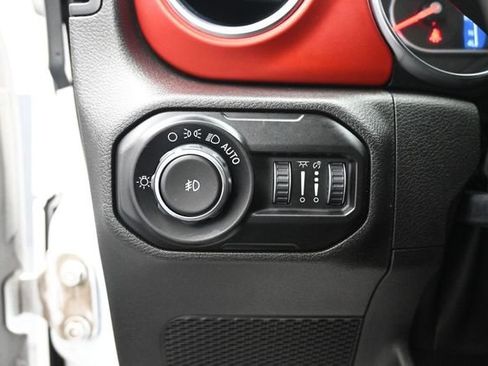 Used 2019 Jeep Wrangler Unlimited Rubicon AWD/4WD image 21