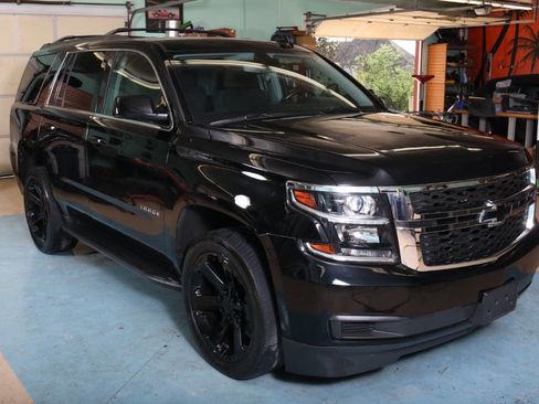 Used 2020 Chevrolet Tahoe LS image 3