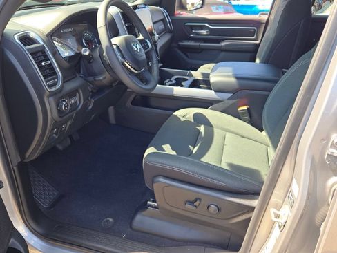 Used 2025 RAM 1500 Big Horn AWD/4WD image 23