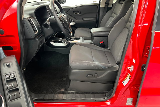 Used 2024 Nissan Frontier SV AWD/4WD image 13