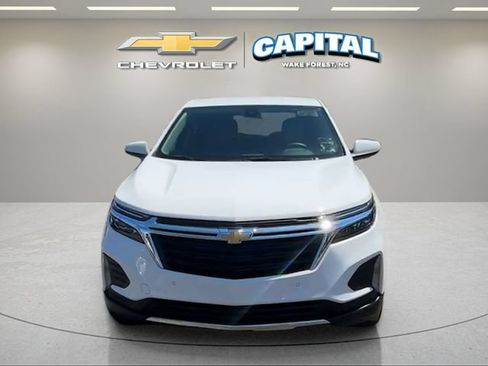 Used 2023 Chevrolet Equinox LT w/ LPO, Floor Liner Package FWD image 8