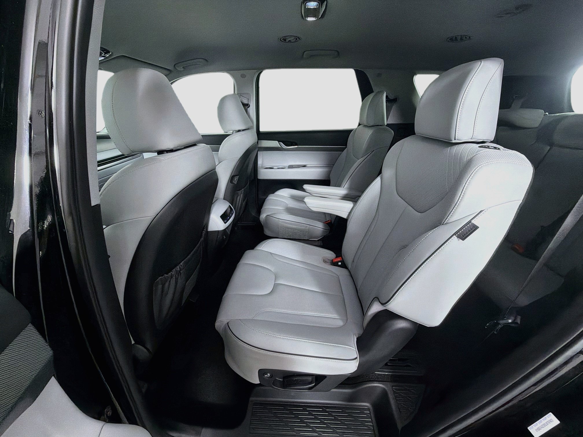 Used 2025 Hyundai Palisade SEL FWD image 29