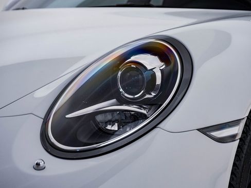 Certified 2015 Porsche 911 Carrera image 7