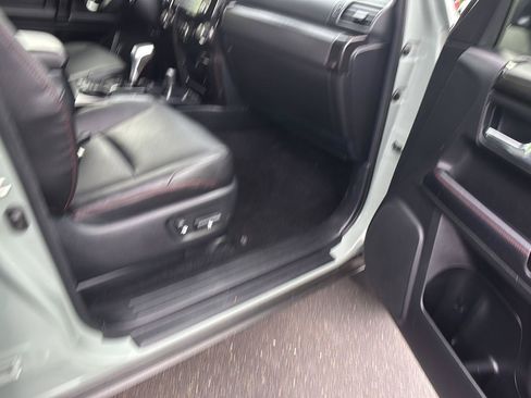 Used 2023 Toyota 4Runner TRD Off-Road Premium w/ Off Road Premium Plus Package AWD/4WD image 25