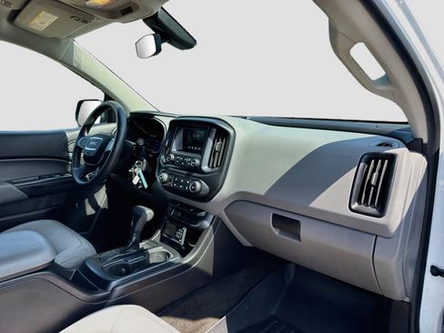 Used 2017 GMC Canyon 2WD Crew Cab w/ Convenience Package image 26
