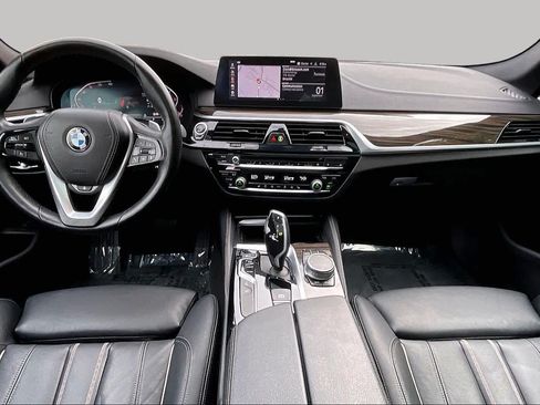Used 2020 BMW 530i xDrive w/ Premium Package AWD/4WD image 15