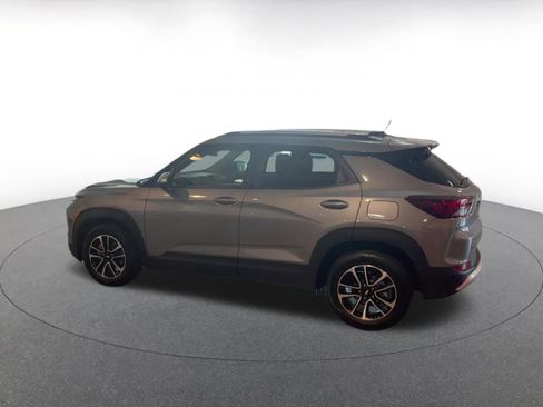 Used 2025 Chevrolet TrailBlazer LT image 10