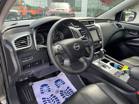 Used 2024 Nissan Murano SV w/ SV Midnight Edition Package FWD image 7