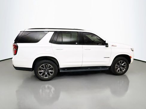 Used 2024 Chevrolet Tahoe Z71 w/ Luxury Package AWD/4WD image 11