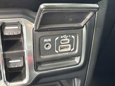 Used 2023 Jeep Wrangler Unlimited Sport AWD/4WD image 28