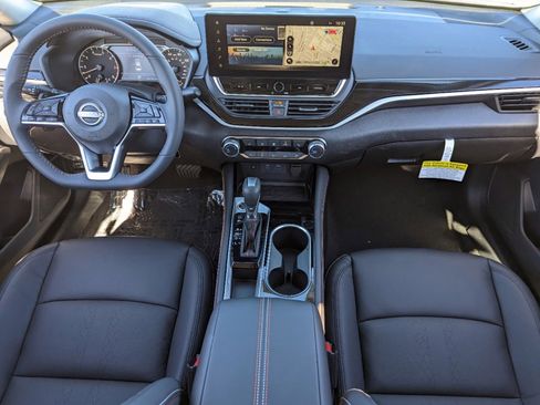New 2025 Nissan Altima 2.5 SR image 21
