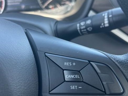 Used 2024 Nissan Altima 2.5 SV AWD/4WD image 15