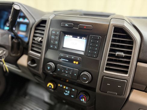 Used 2020 Ford F250 XL image 18