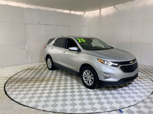 Used 2020 Chevrolet Equinox LT w/ Driver Convenience Package image 45