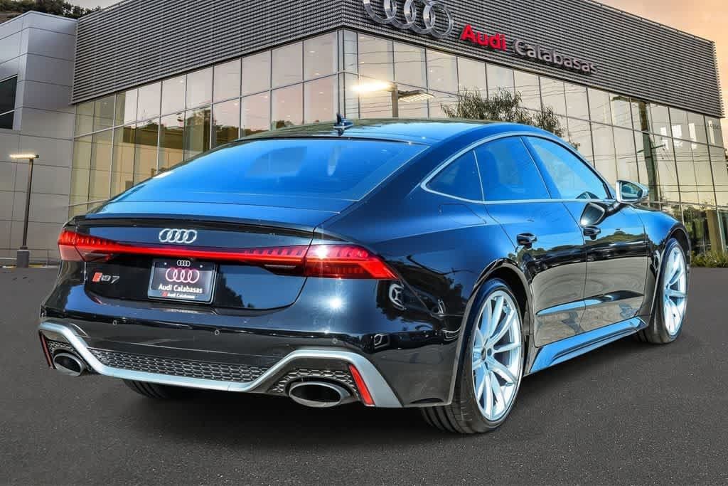 Used 2024 Audi RS 7 Performance w/ Executive Package AWD/4WD image 4