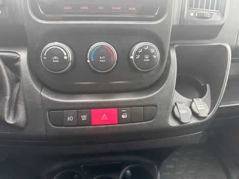 Used 2020 RAM ProMaster 2500 w/ Interior Convenience Group FWD image 32