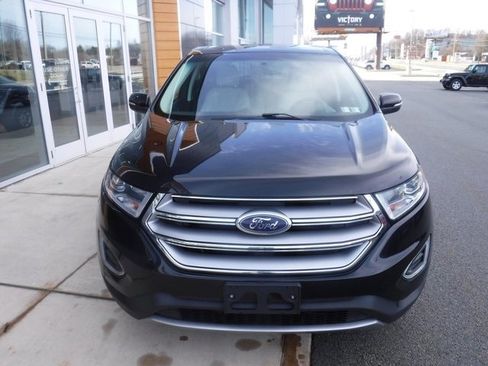 Used 2017 Ford Edge Titanium w/ Technology Package image 5