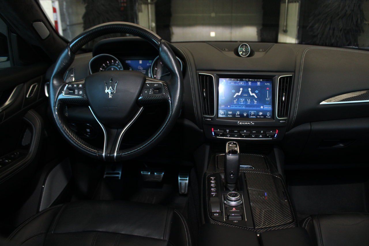 Used 2019 Maserati Levante GTS AWD/4WD image 18