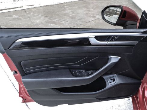 Used 2021 Volkswagen Arteon SE w/ Arteon MDO Package image 34