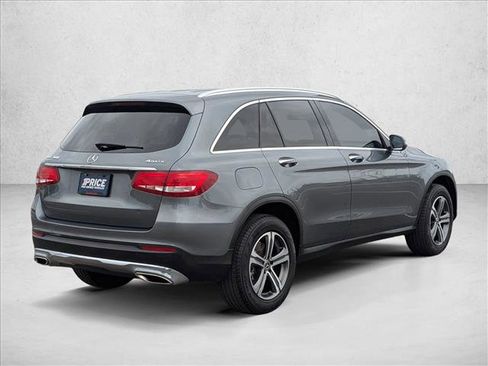 Used 2019 Mercedes-Benz GLC 300 4MATIC image 5