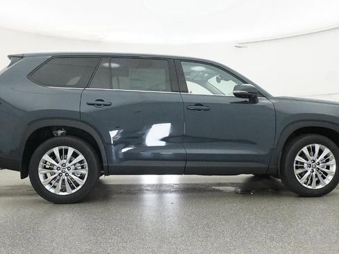 New 2026 Toyota Grand Highlander Platinum image 27