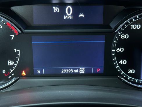 Certified 2022 Cadillac XT4 Premium Luxury w/ Enhanced Visibility Package image 8