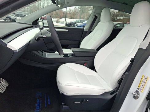 Used 2024 Tesla Model Y Performance image 15