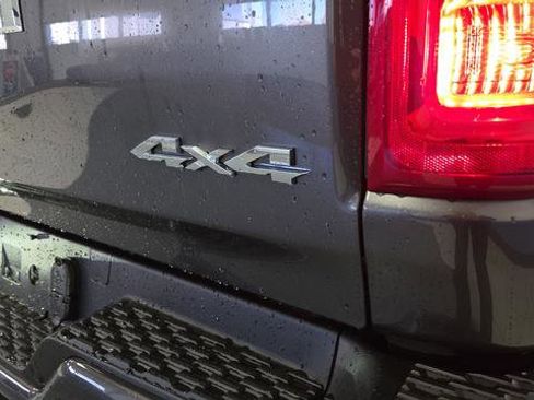 New 2026 RAM 1500 4x4 Crew Cab image 41