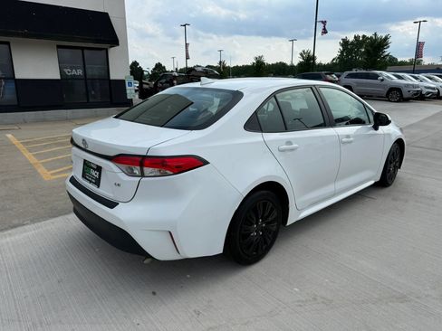 Used 2023 Toyota Corolla LE FWD image 14