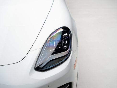Used 2023 Porsche Panamera 4 AWD/4WD image 11