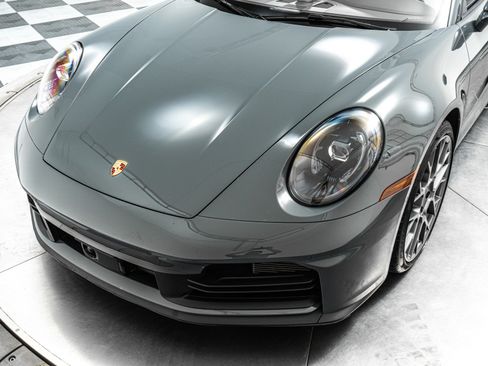 Used 2025 Porsche 911 Carrera RWD image 35