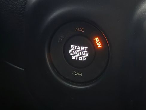 Used 2019 Jeep Wrangler Unlimited Sport S image 40