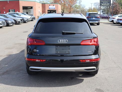Used 2020 Audi Q5 2.0T Premium Plus w/ Premium Plus Package AWD/4WD image 6