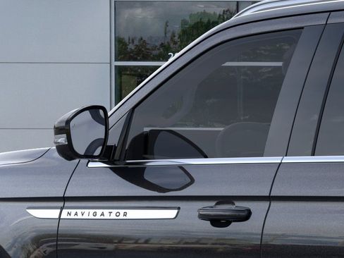 New 2026 Lincoln Navigator L Reserve AWD/4WD image 20