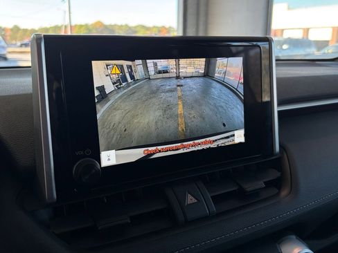 Used 2025 Toyota RAV4 LE image 18