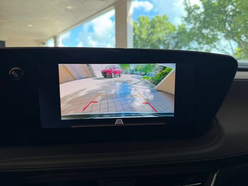Used 2025 Buick Encore GX Preferred AWD/4WD image 19