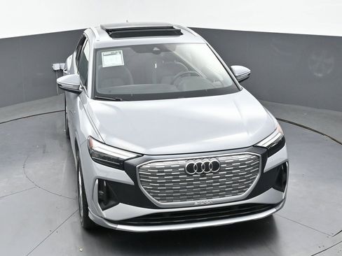 Used 2023 Audi Q4 e-tron Premium Plus w/ Premium Plus image 45