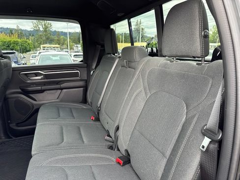Used 2024 RAM 1500 Big Horn AWD/4WD image 6