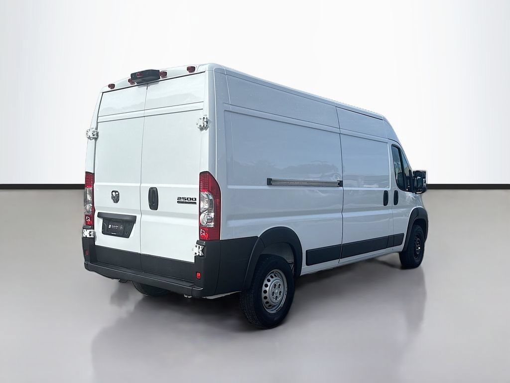 Used 2024 RAM ProMaster 2500 w/ Convenience Group FWD image 3
