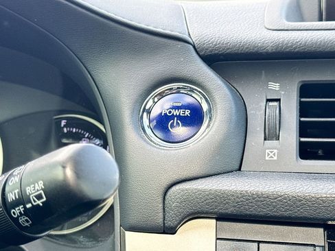 Used 2015 Lexus CT 200h w/ Navigation Package image 18