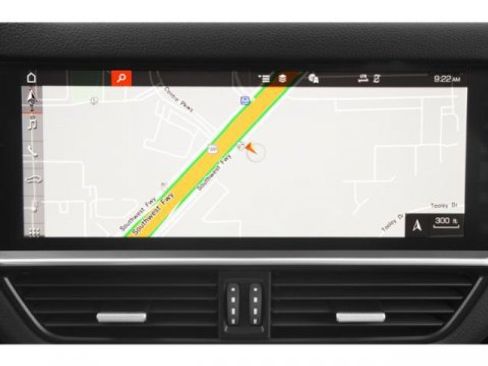 Used 2022 Porsche Cayenne image 16