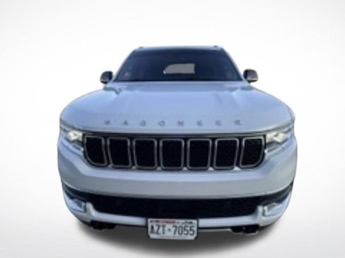 Used 2024 Jeep Wagoneer Series II w/ Rear Seat Video Group 1 image 5