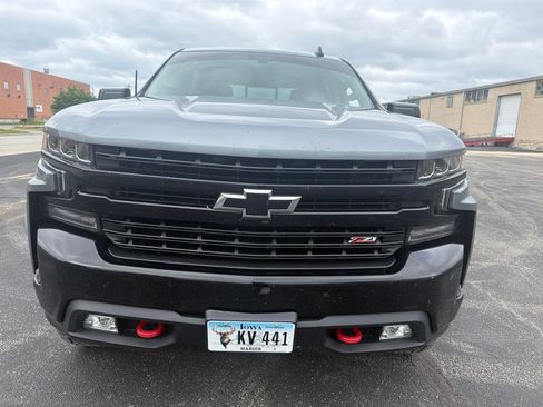 Used 2019 Chevrolet Silverado 1500 LT Trail Boss AWD/4WD image 2
