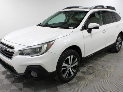 Used 2018 Subaru Outback 2.5i Limited AWD/4WD image 32