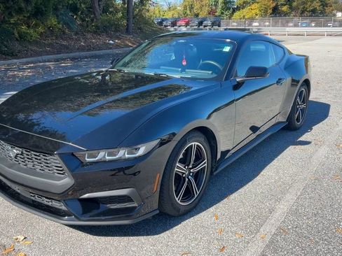 Used 2024 Ford Mustang Coupe image 27