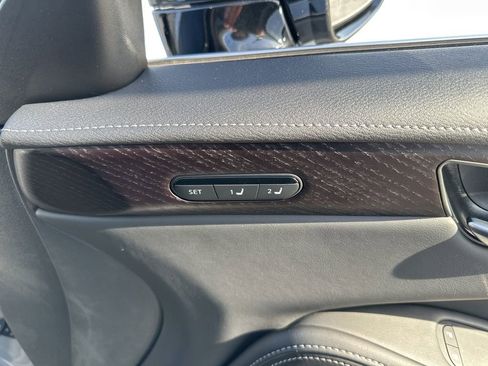 Used 2025 INFINITI QX60 Sensory w/ Vision Package image 25