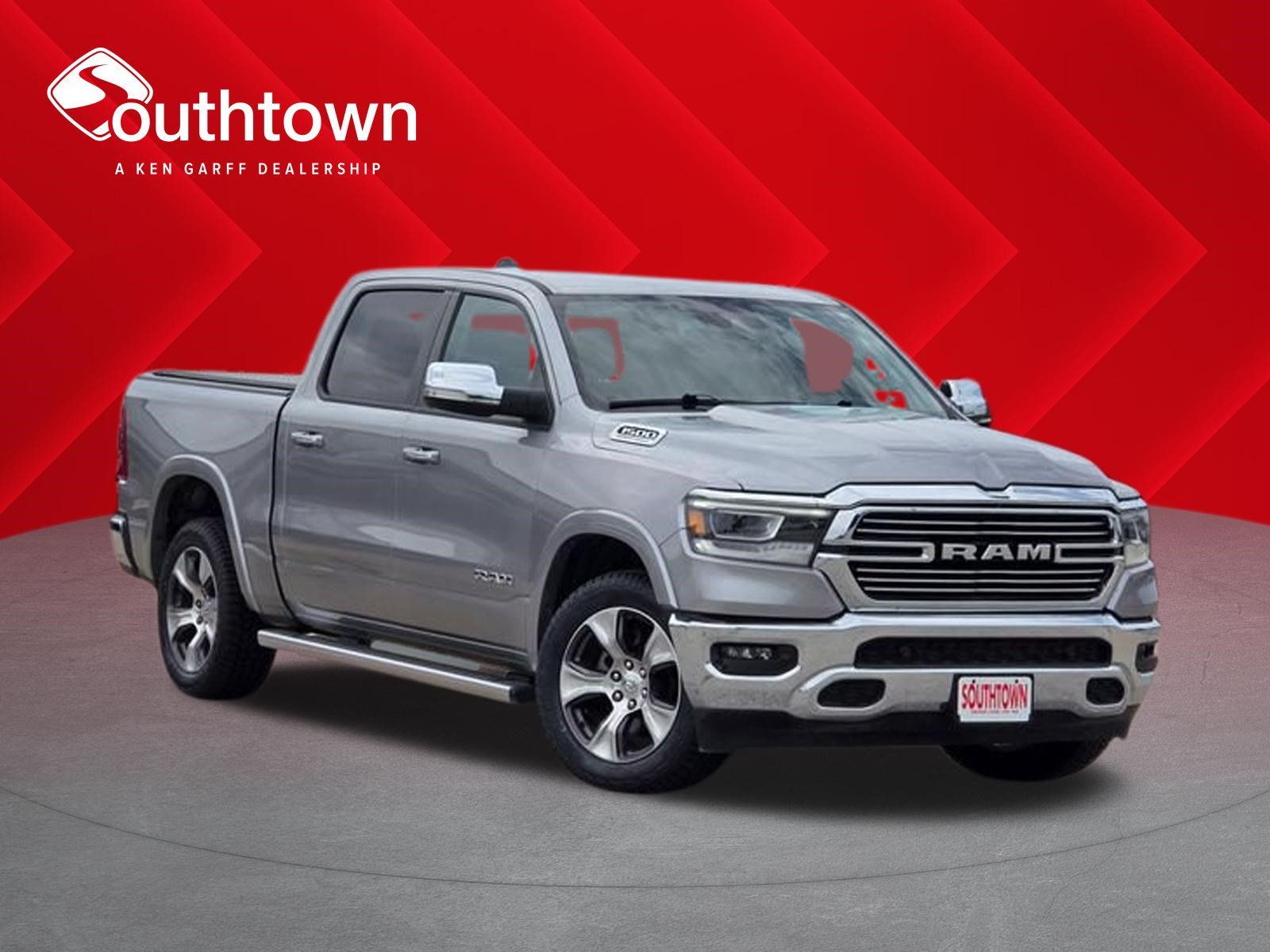 Used 2022 RAM 1500 Laramie AWD/4WD image 1