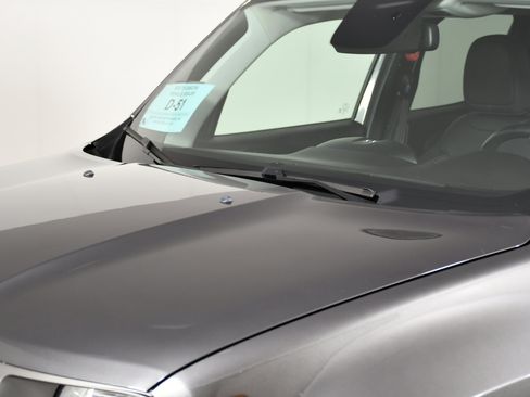 Used 2020 Jeep Renegade Limited image 12