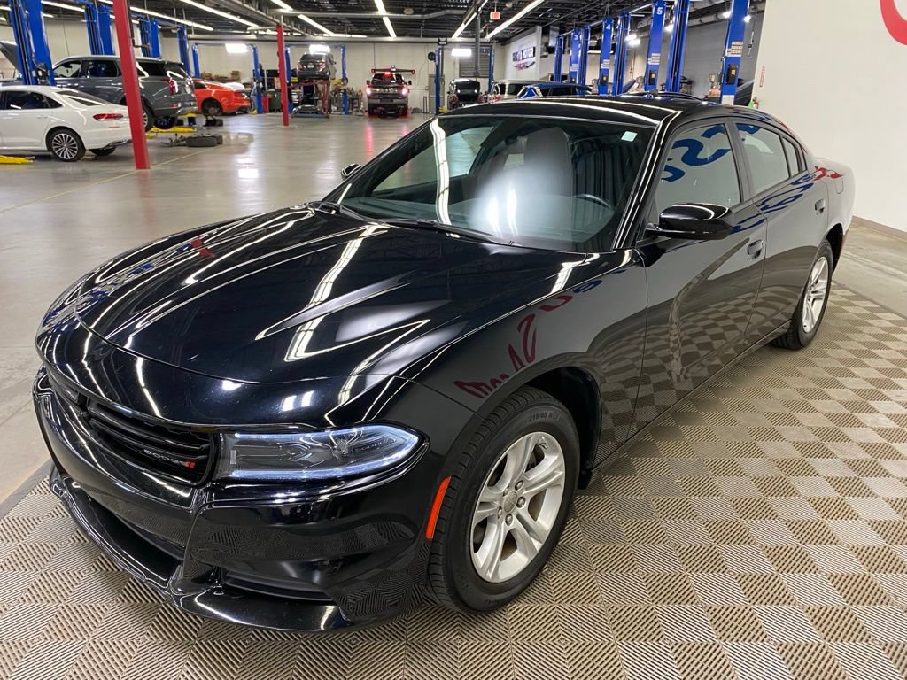 Used 2023 Dodge Charger SXT RWD image 4